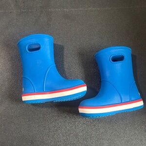 Croc blue rain boots